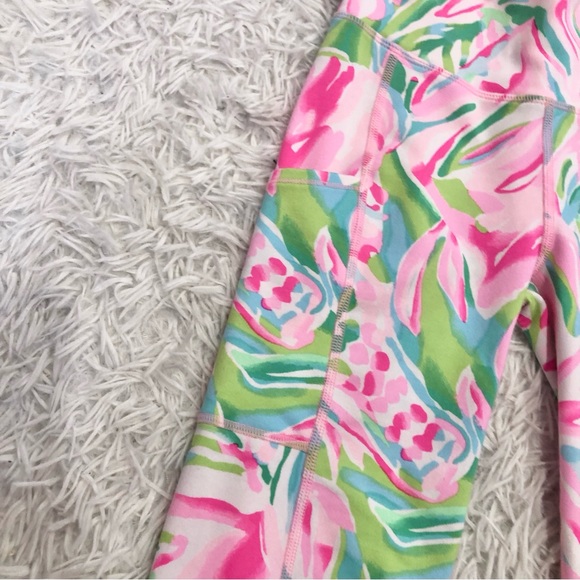 Lilly Pulitzer Luxletic Croc my world Weekender Crop Leggings Pink Green XXS - Picture 4 of 9